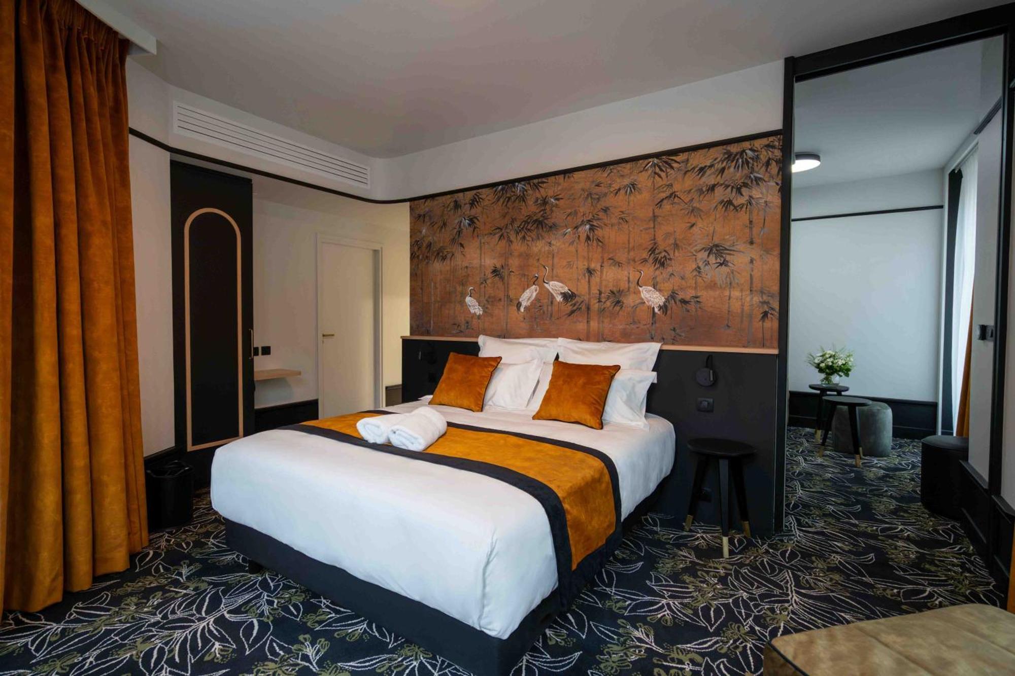 Hotel Et Restaurant Le Regina Le Puy-en-Velay Экстерьер фото