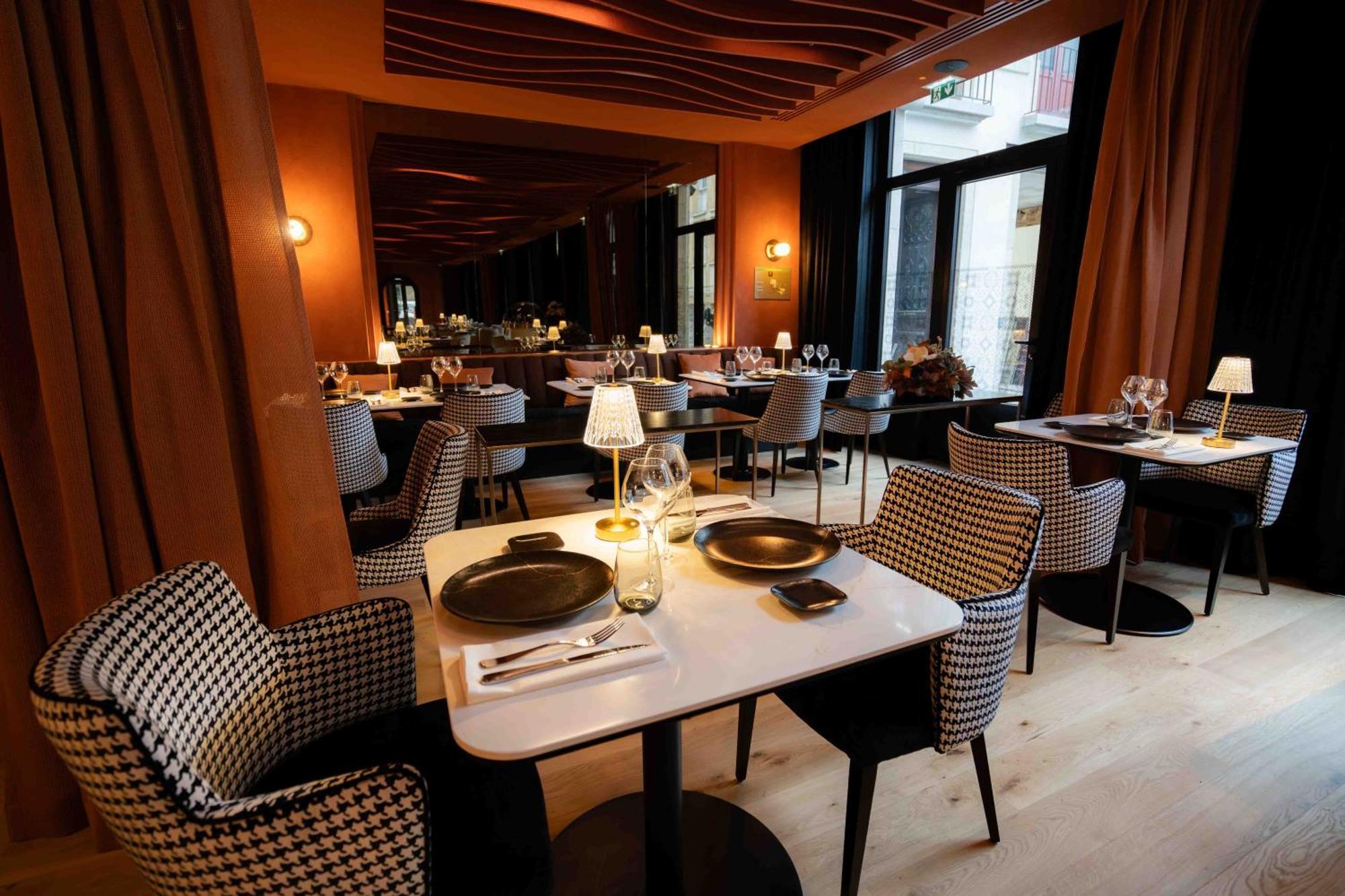 Hotel Et Restaurant Le Regina Le Puy-en-Velay Экстерьер фото